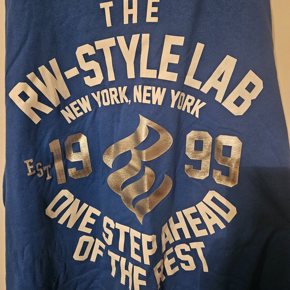 Rocawear Tshirt NWT
